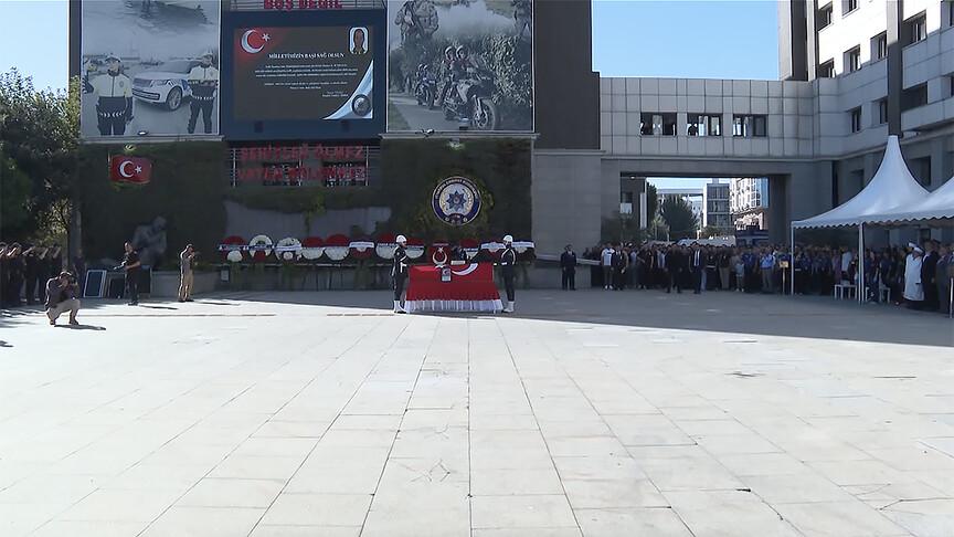 Esenyurt'ta şehit olan polis memuru son yolculuğuna uğurlandı