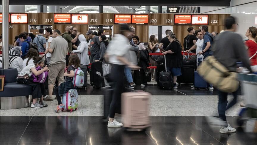 Türk turistler yurt dışından 362 milyon dolarlık hediye getirdi