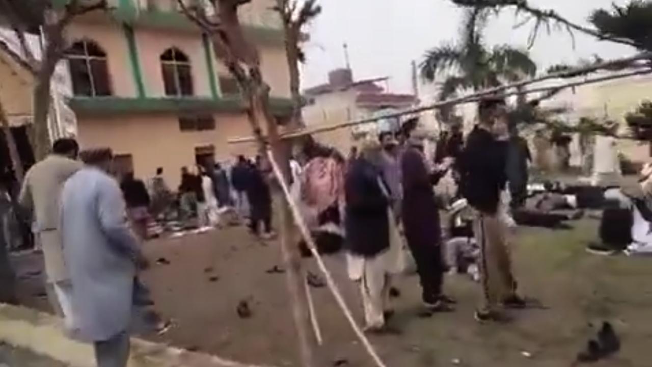 Pakistan'da cami yakınındaki saldırıda ölü sayısı 23'e çıktı