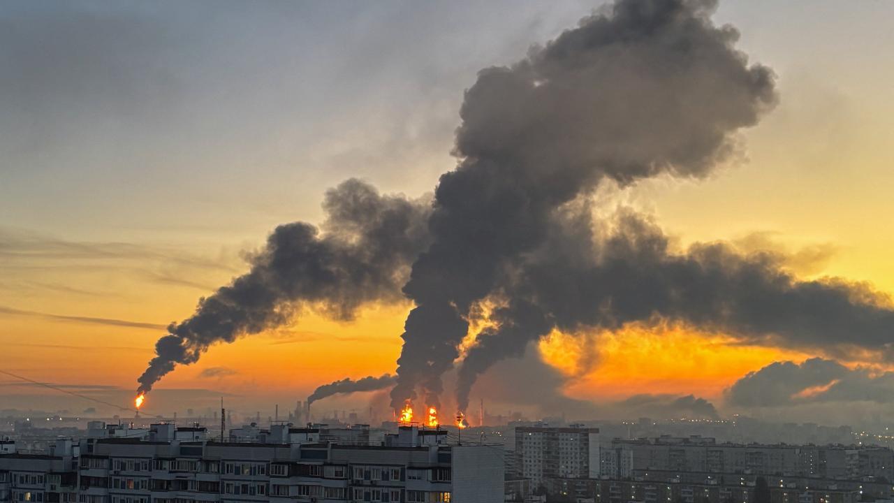 Ukrayna, Moskova ve Voronej'deki petrol tesislerini vurdu