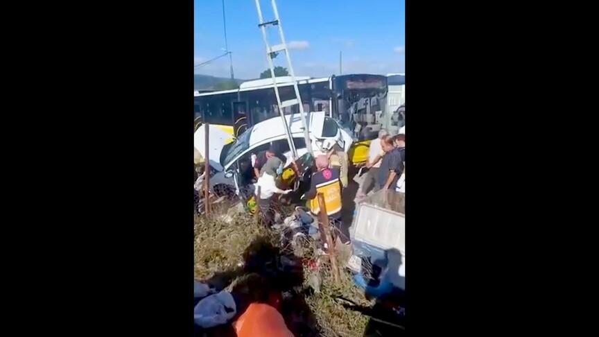 Nijerya'da petrol hırsızlığında 37 kişi zehirlenerek öldü