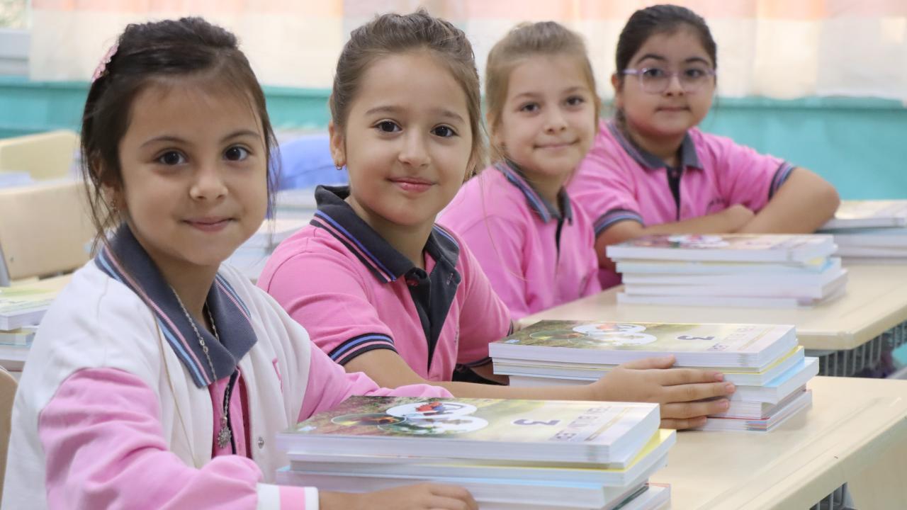 İstanbul'da 2,7 milyon öğrenci yeni eğitim yılına başladı