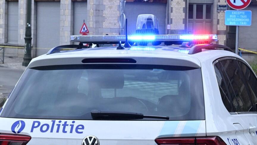 Brüksel'de polis merkezine silahlı saldırı