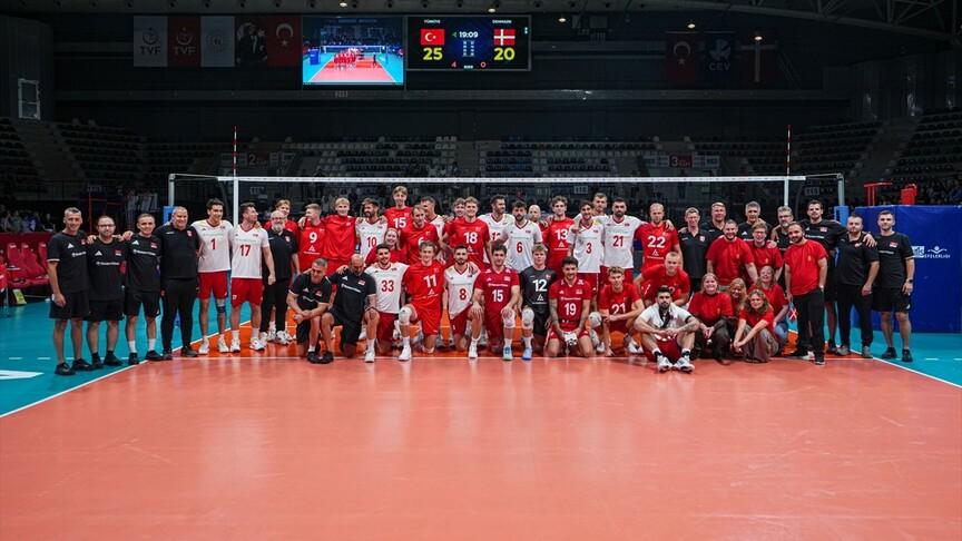 A Milli Erkek Voleybol Takımı Danimarka'yı yendi