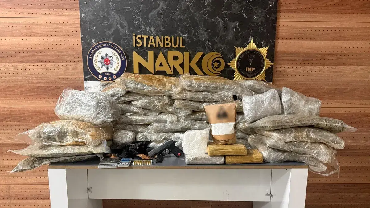 İstanbul'da uyuşturucu operasyonu: Milyonlarca hap ele geçirildi, 11 gözaltı