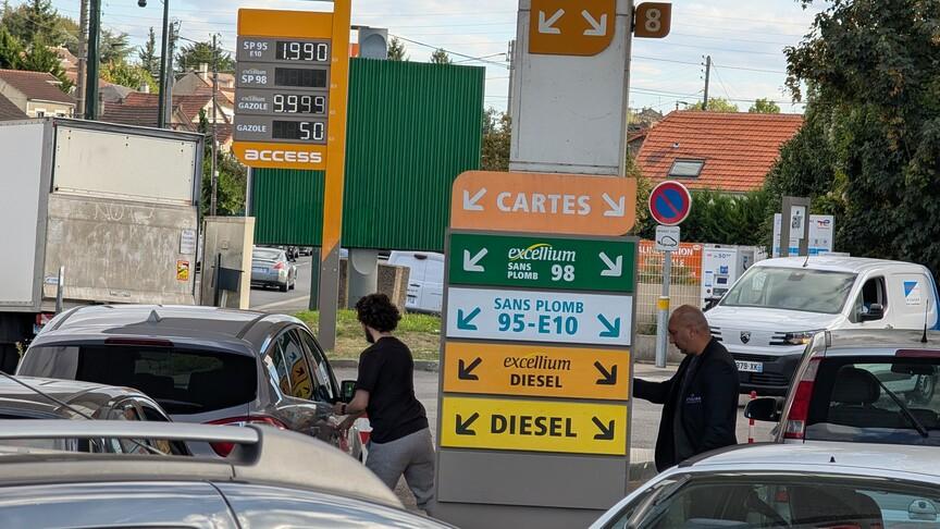 Fransa akaryakıt fiyatları için büyükelçilerini seferber etti