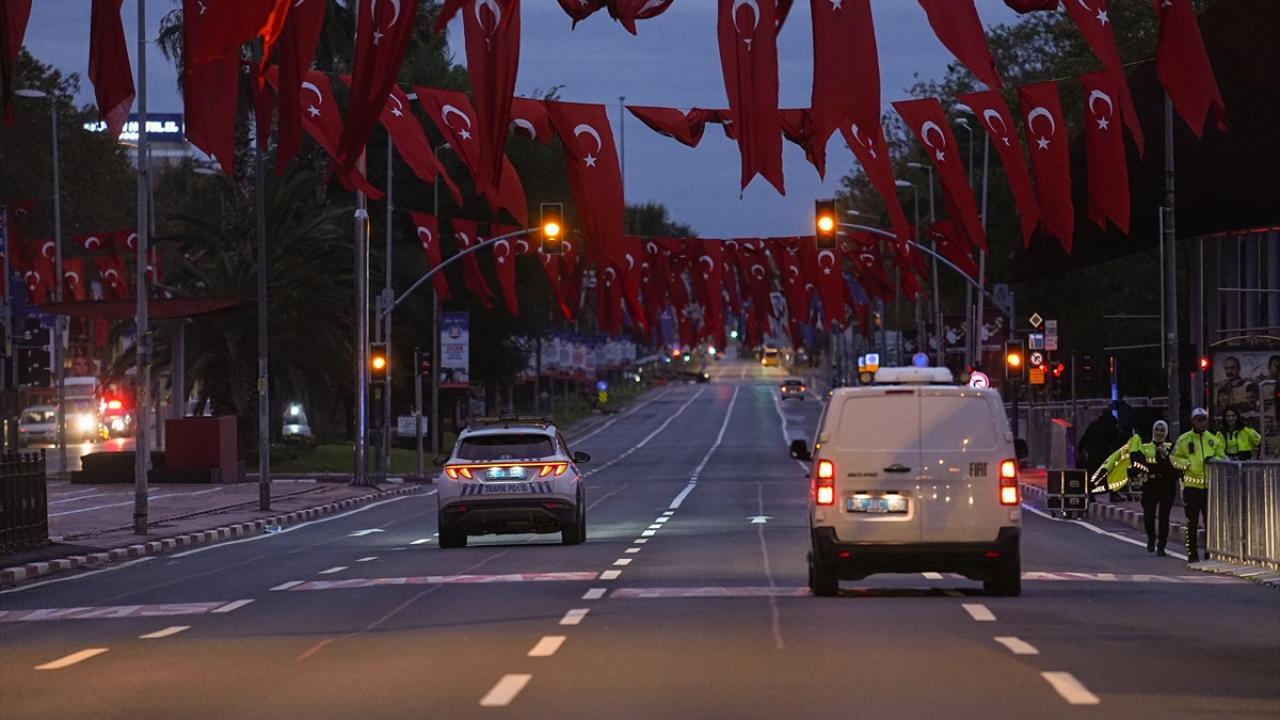 İstanbul'da Cumhuriyet Bayramı provası için yollar kapatıldı