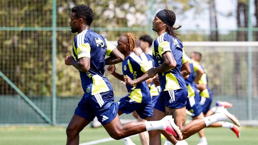 Fenerbahçe, Lyon maçı hazırlıklarına başladı