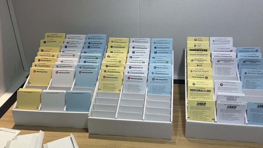 İsveç'te sandıklar açıldı: Sol ve sağ blok başa baş