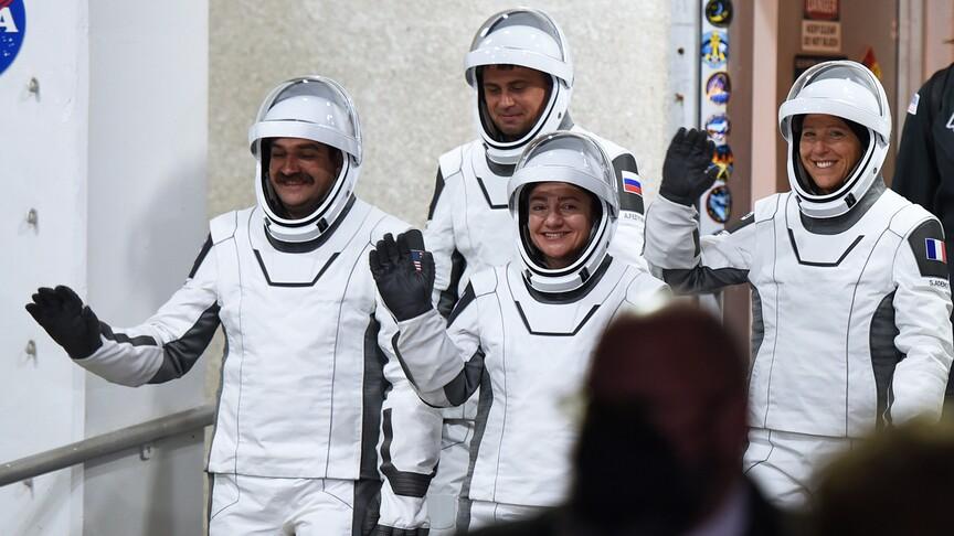 ISS'ten 4 astronot 8 ay sonra Dünya'ya döndü