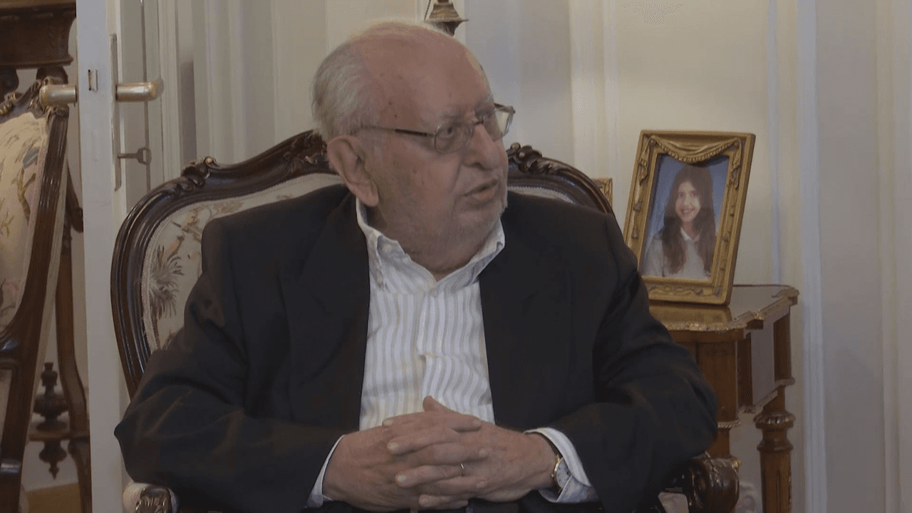 Hüsamettin Cindoruk hayatını kaybetti
