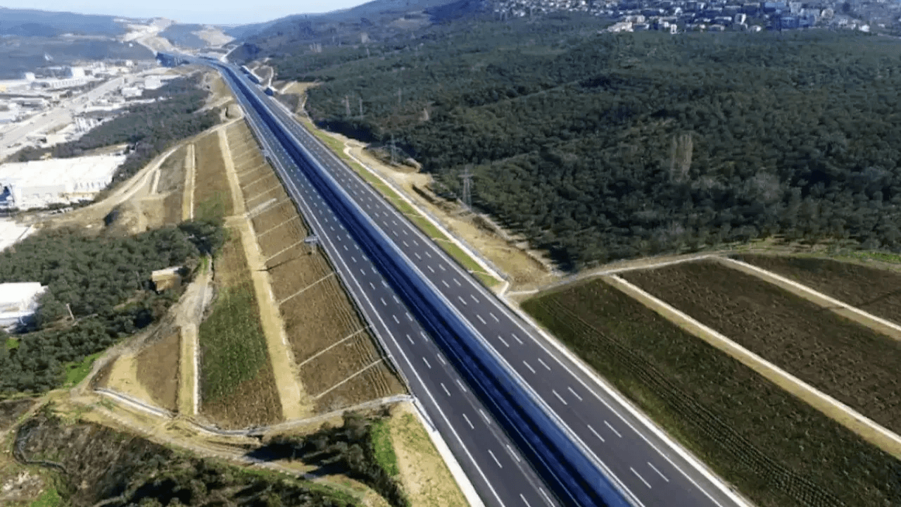 İzmir Çevre Yolu’nun ücretli hale getirilmesi iddialarına yalanlama