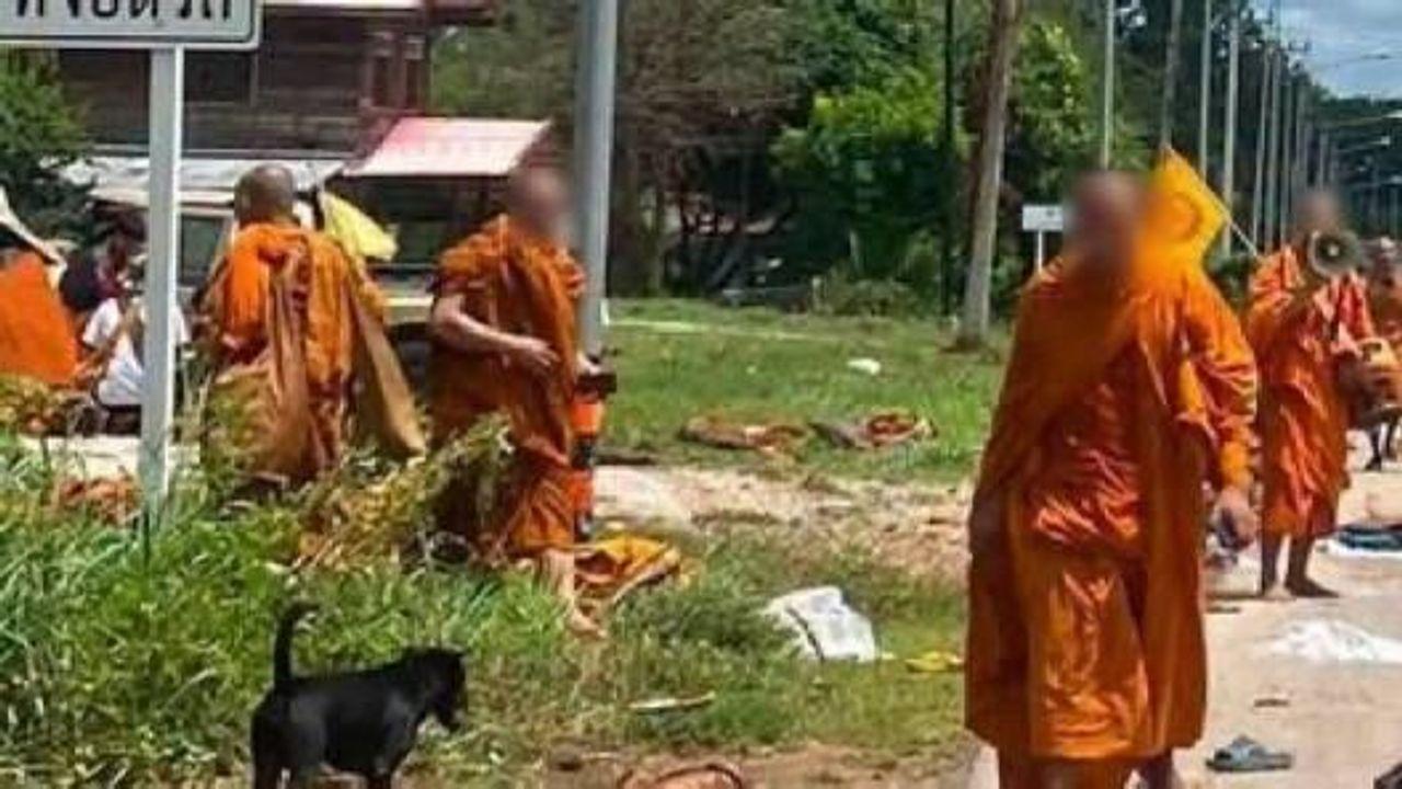 Tayland'da 11 yaşındaki çocuğun kullandığı kamyon budist keşişlere çarptı 8 ölü, 18 yaralı