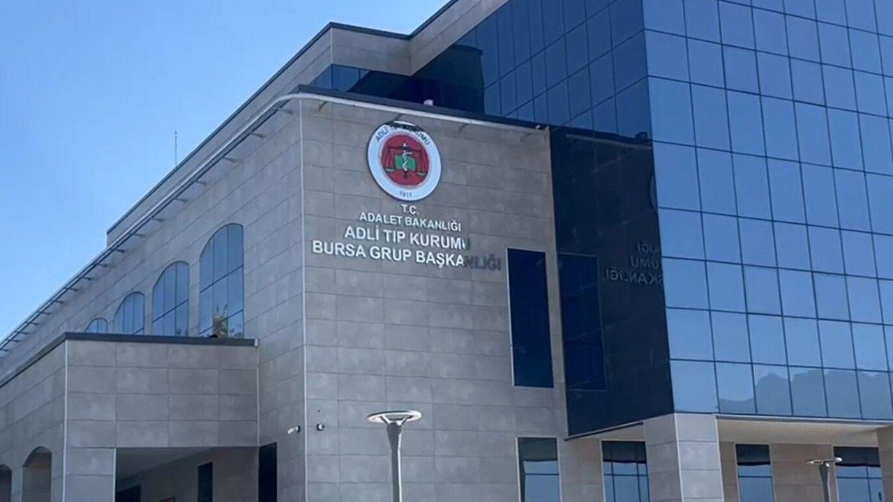 Borcunu ödemediği için icra takibi başlatan avukatı öldürdü, kız kardeşini yaraladı