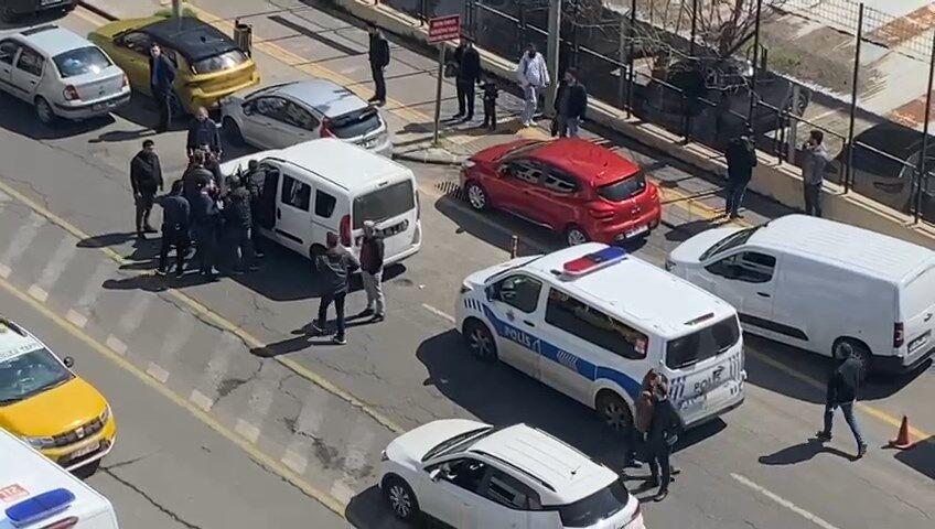 Boşanma davası süren çiftin yakınları arasında kavga: 1’i ağır, 3 yaralı