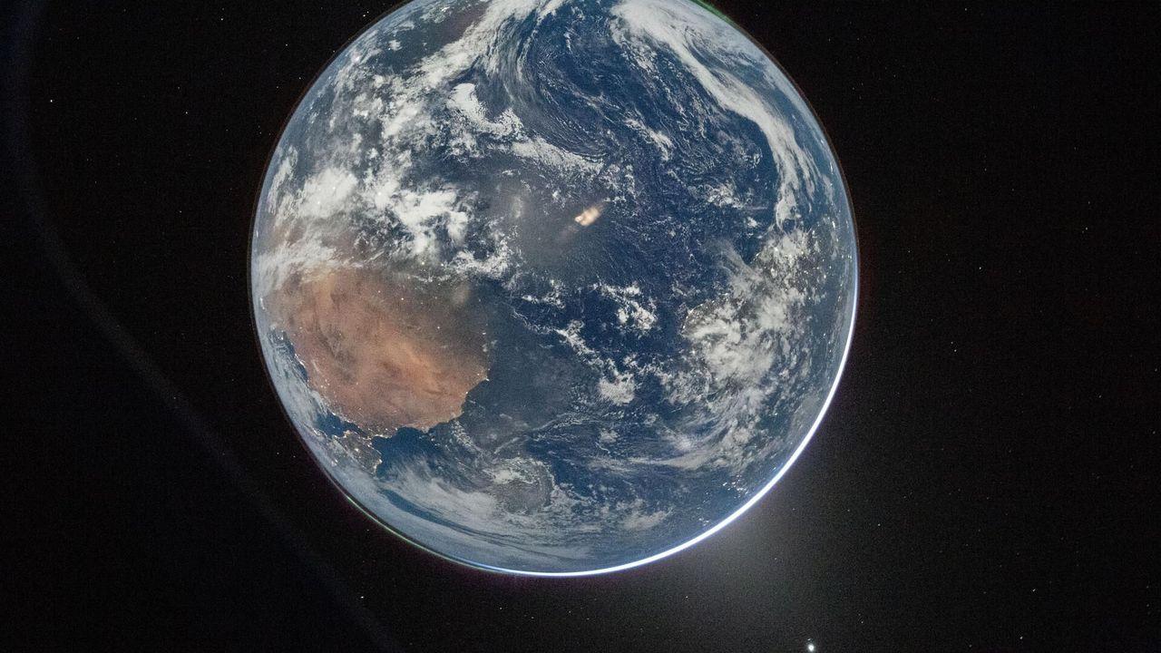 NASA'dan 54 yıl arayla Dünya paylaşımı