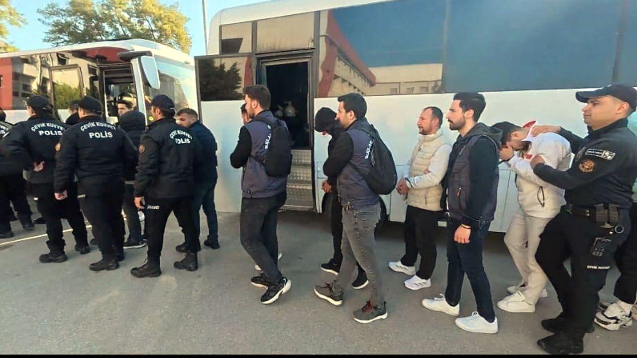 Adana'da suçtan elde edilen mal varlığını aklayan şüphelilere yönelik operasyon; 86 tutuklama