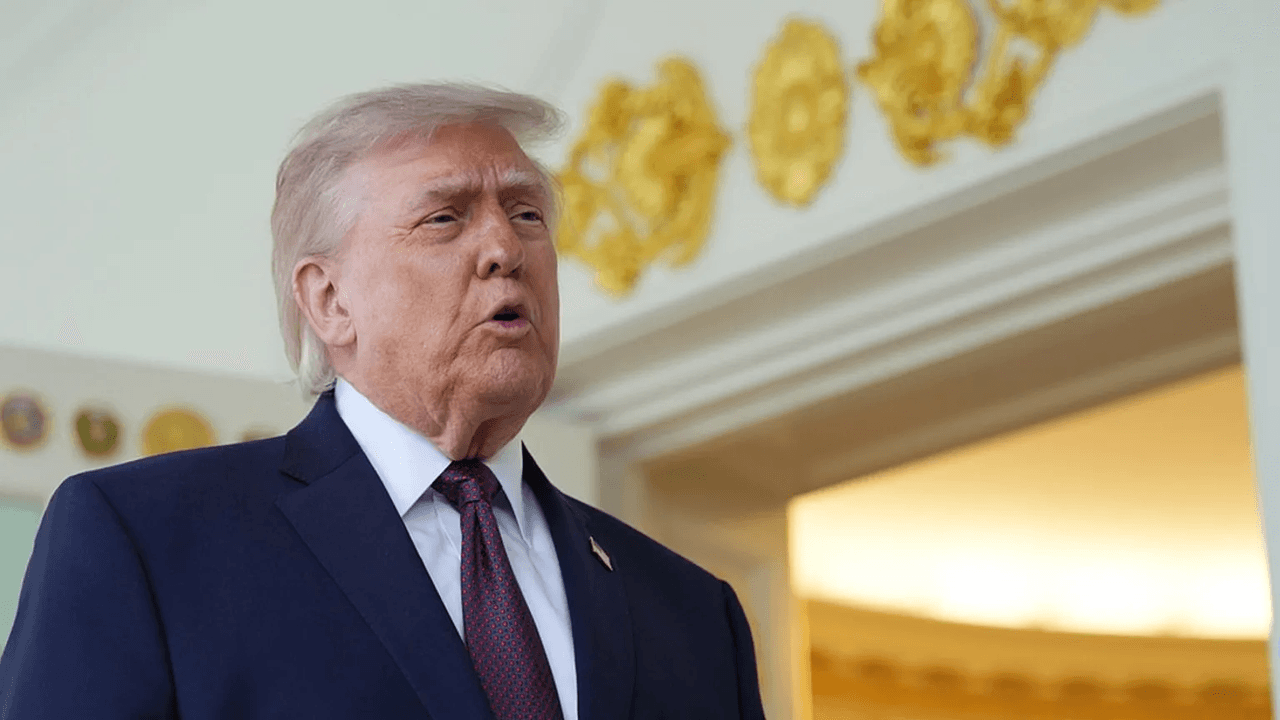 Trump: 34 gemi Hürmüz Boğazı'ndan geçti