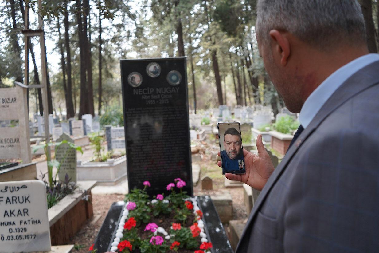 Bayram öncesi mezarlara 'görüntülü ziyaret'