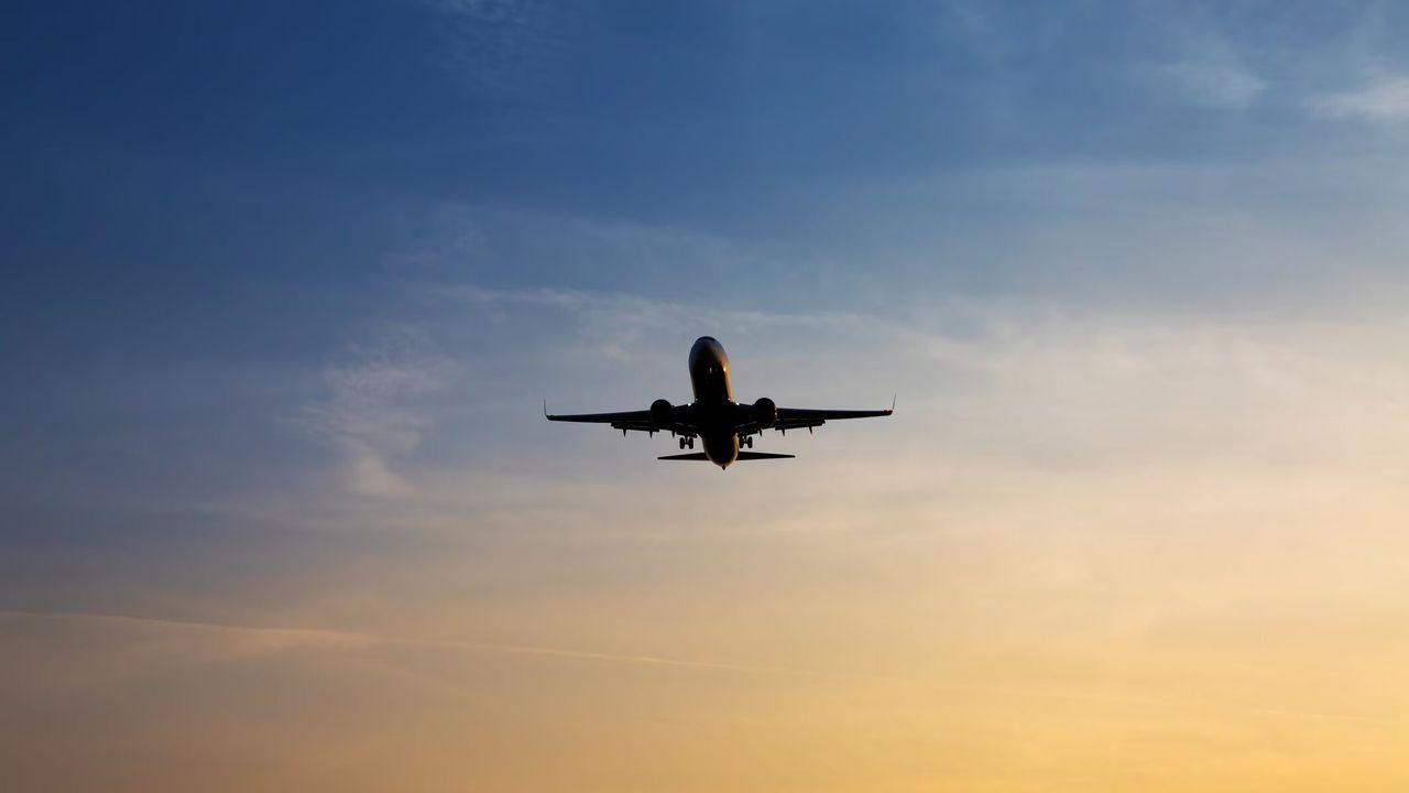 İran'dan bazı ülkelere uçak seferleri yeniden başladı