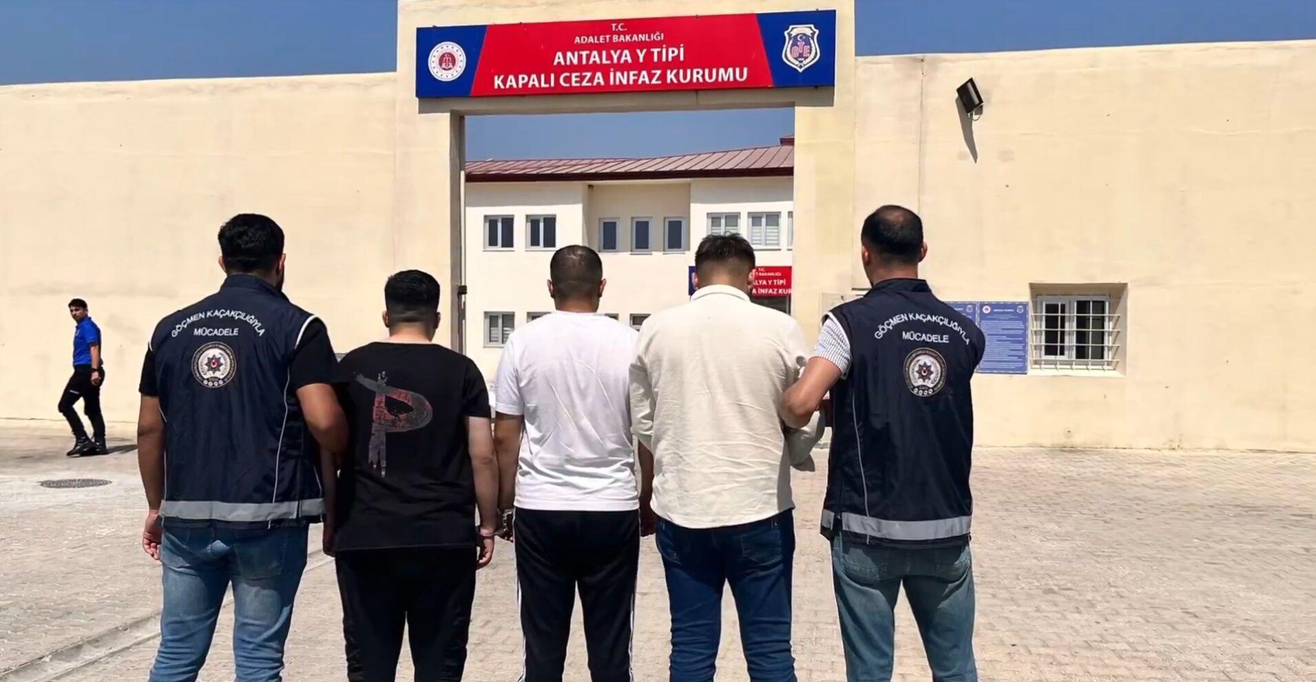 81 İlde Göçmen Kaçakçılığı Organizatörlerine Operasyon; 46 Şüpheli Yakalandı