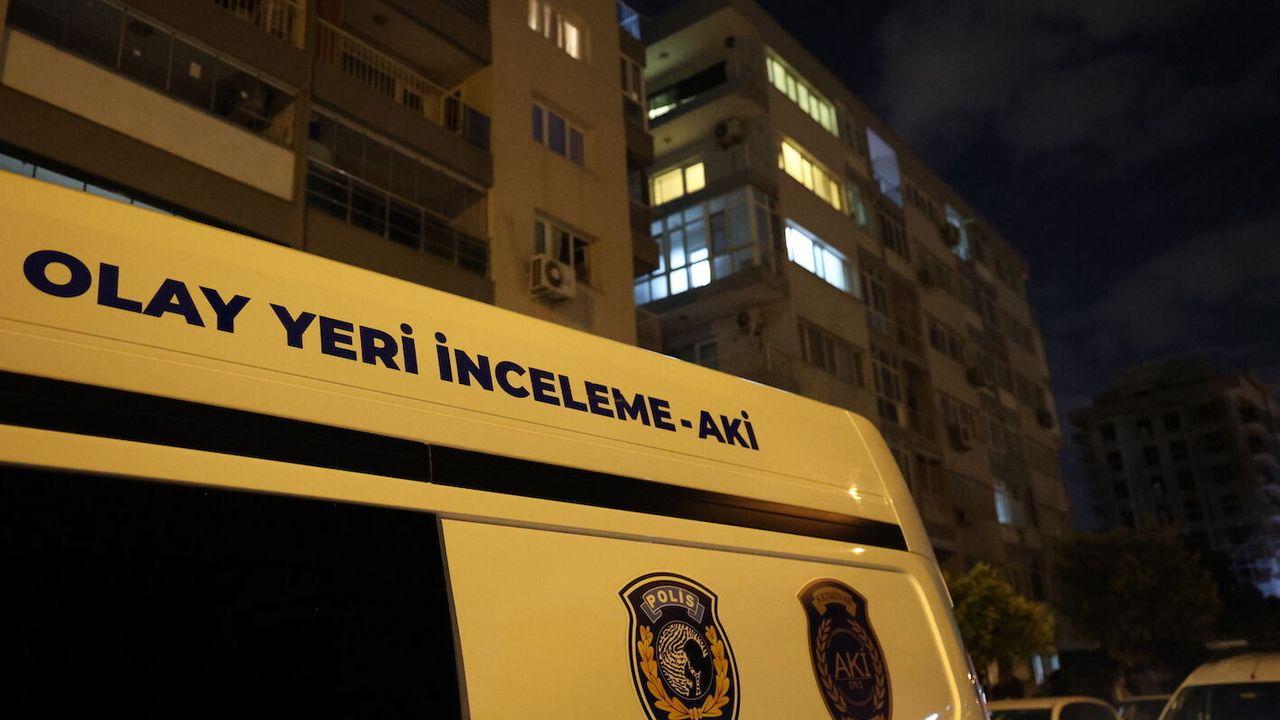 İzmir'de 73 yaşındaki baba, oğlunu bıçaklayarak öldürdü