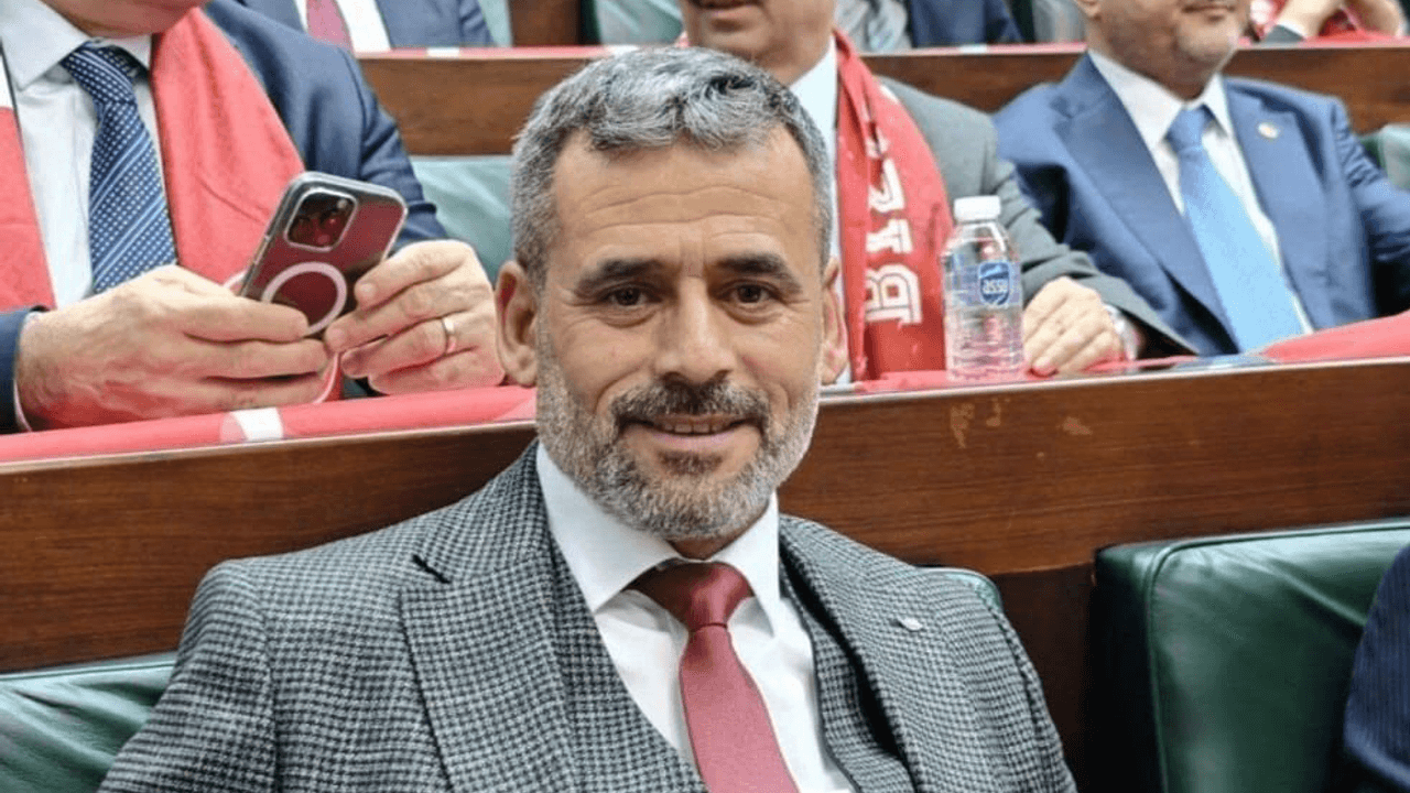 Belediye başkanına bıçaklı saldırı; oğlu arbedede yaralandı